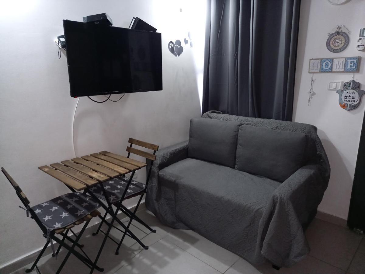 יחידת אירוח בבית ורדי Tiberias Exterior foto